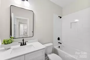 1227 Breezewood Dr, Charlotte, NC 28262 - Photo 15