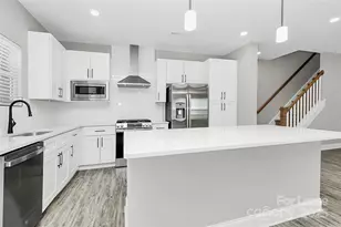 911 Yellowstone Dr, Charlotte, NC 28208 - Photo 11