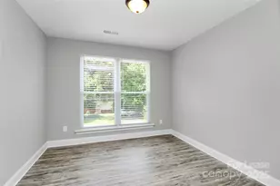 911 Yellowstone Dr, Charlotte, NC 28208 - Photo 19