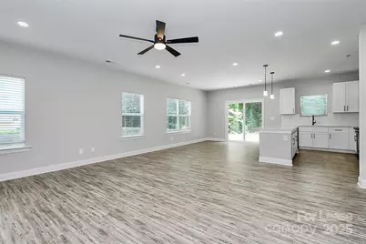 911 Yellowstone Drive, Charlotte, NC 28208 - Photo 7