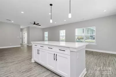 911 Yellowstone Drive, Charlotte, NC 28208 - Photo 15