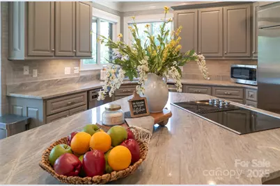 2770 Lakeview Drive, Lenoir, NC 28645 - Photo 9