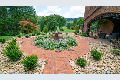 2770 Lakeview Drive, Lenoir, NC 28645 - Photo 35