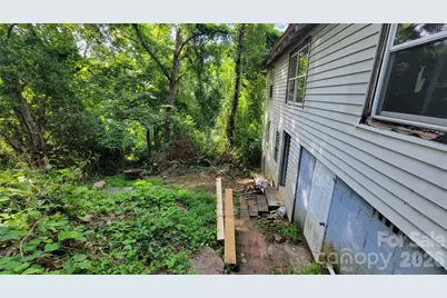 160 Cleveland Road, Tryon, NC 28782 - Photo 17