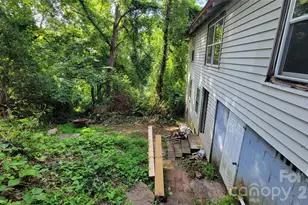 160 Cleveland Rd, Tryon, NC 28782 - Photo 17