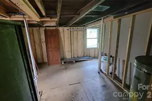 160 Cleveland Rd, Tryon, NC 28782 - Photo 13