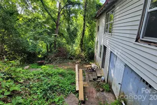 160 Cleveland Rd, Tryon, NC 28782 - Photo 19