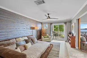 17925 Kings Point Dr, Cornelius, NC 28031 - Photo 19