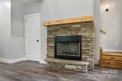 511 Blue Ridge Drive N, Marion, NC 28752 - Photo 21