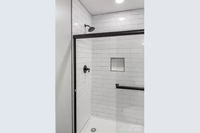 511 Blue Ridge Drive N, Marion, NC 28752 - Photo 19