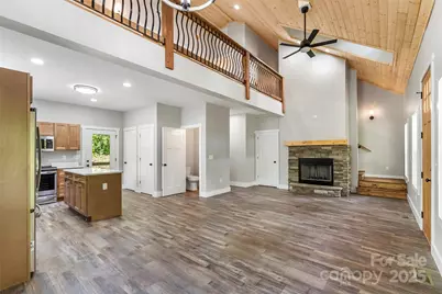 511 Blue Ridge Drive N, Marion, NC 28752 - Photo 9