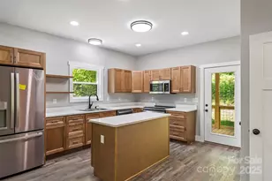 511 Blue Ridge Dr N, Marion, NC 28752 - Photo 11