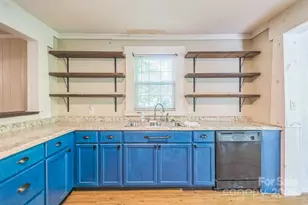 379 N Louisiana Ave, Asheville, NC 28806 - Photo 5