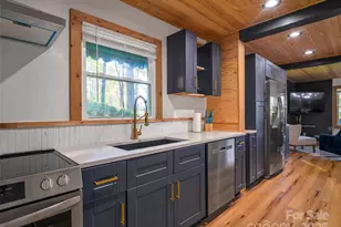 410 Mother-In-Law Ln, Burnsville, NC 28714 - Photo 19