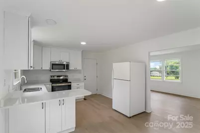 4146 Old State Road, Newton, NC 28658 - Photo 7