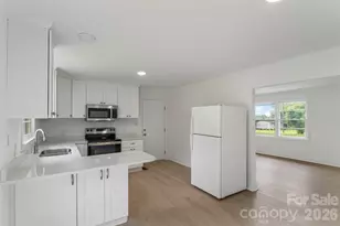 4146 Old State Rd, Newton, NC 28658 - Photo 7