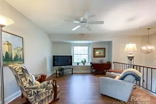 7109 Edgefield Ct, Matthews, NC 28104 - Photo 5