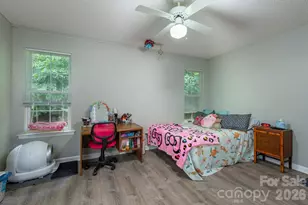 1303 Hyde Park Dr, Asheville, NC 28806 - Photo 11