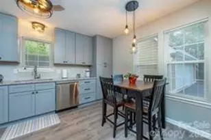 1303 Hyde Park Dr, Asheville, NC 28806 - Photo 1
