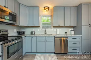 1303 Hyde Park Dr, Asheville, NC 28806 - Photo 3