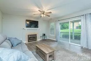 1303 Hyde Park Dr, Asheville, NC 28806 - Photo 7
