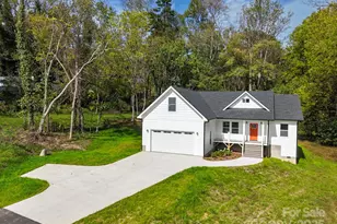 14 Holcombe Rd, Candler, NC 28715 - Photo 3