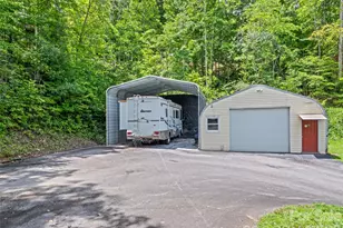 165 Lollis Ln, Bryson City, NC 28713 - Photo 15