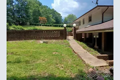 8417 Rolling Hills Avenue, Hickory, NC 28602 - Photo 23