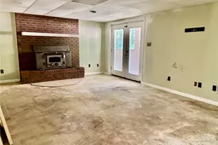 8417 Rolling Hills Ave, Hickory, NC 28602 - Photo 17