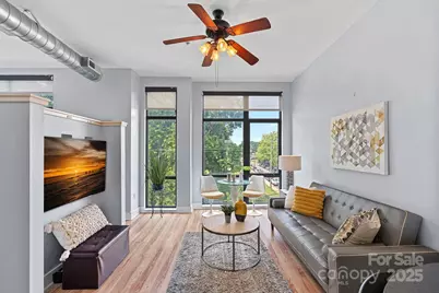 514 W 10th Street #302, Charlotte, NC 28202 - Photo 1