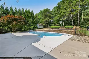 2411 Stoney Run Dr, Oakboro, NC 28129 - Photo 45