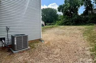 907 W Georgia Ave, Bessemer City, NC 28016 - Photo 21