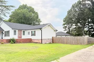 210 W Church St, Cherryville, NC 28021 - Photo 5