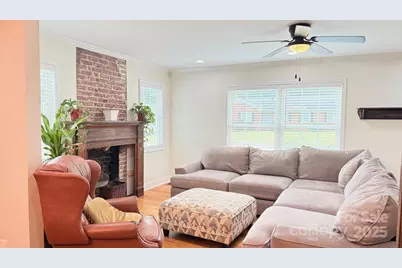 210 W Church Street, Cherryville, NC 28021 - Photo 11