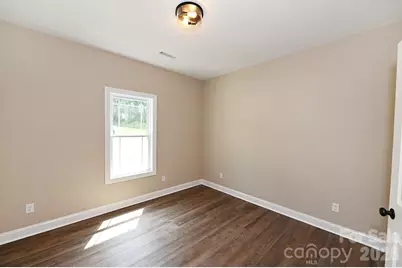 4940 Southview Drive, Hickory, NC 28602 - Photo 29