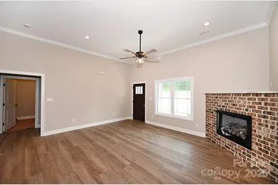 4940 Southview Drive, Hickory, NC 28602 - Photo 17