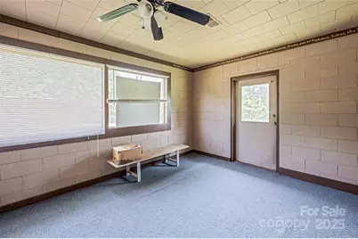 2874 Salisbury Highway, Statesville, NC 28677 - Photo 7