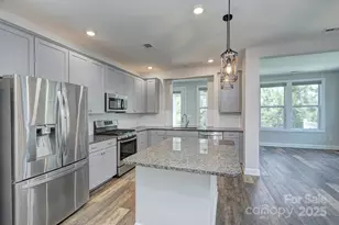 5527 Cheerful Ln, Charlotte, NC 28215 - Photo 3