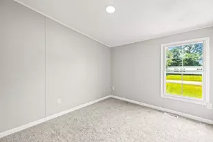 1133 Lynn Ln, Catawba, NC 28609 - Photo 27