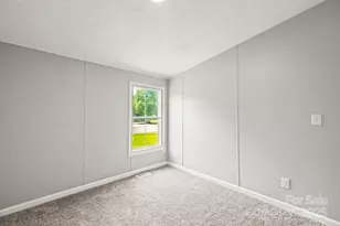 1133 Lynn Ln, Catawba, NC 28609 - Photo 29