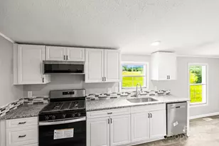 1133 Lynn Ln, Catawba, NC 28609 - Photo 17