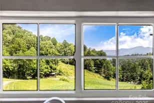 471 Claude Cook Rd, Sylva, NC 28779 - Photo 17