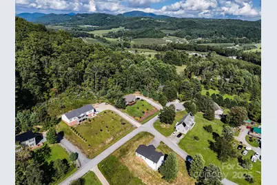 271 Freeman Place Trail, Hendersonville, NC 28792 - Photo 9