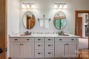 2280 Mountain Air Dr, Burnsville, NC 28714 - Photo 23