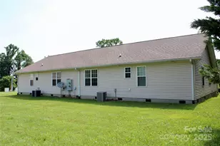 34 Duncan Rd, Flat Rock, NC 28731 - Photo 9