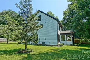 5511 Milhaven Ln, Charlotte, NC 28269 - Photo 35