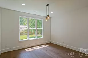 5511 Milhaven Ln, Charlotte, NC 28269 - Photo 13