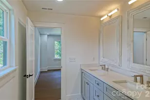 5511 Milhaven Ln, Charlotte, NC 28269 - Photo 21