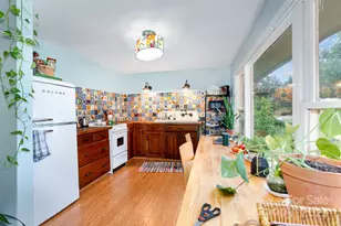 4124 Oakwood Rd, Charlotte, NC 28269 - Photo 11