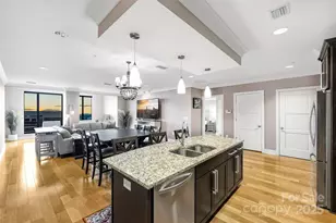 222 S Caldwell St, Charlotte, NC 28202 - Photo 11